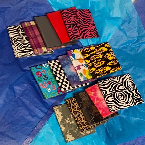 🟢5/$25  𝑯𝒂𝒏𝒅𝒎𝒂𝒅𝒆 Checkerboard Duct Tape Wallet - Picture 6 of 9